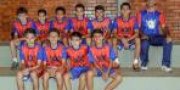 Equipe de voleibol masculino da Escola Estadual LeÃ´nidas GonÃ§alves, de Araguatins